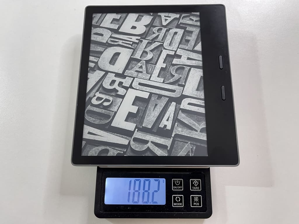 Kindle Oasisiの重量は約188g