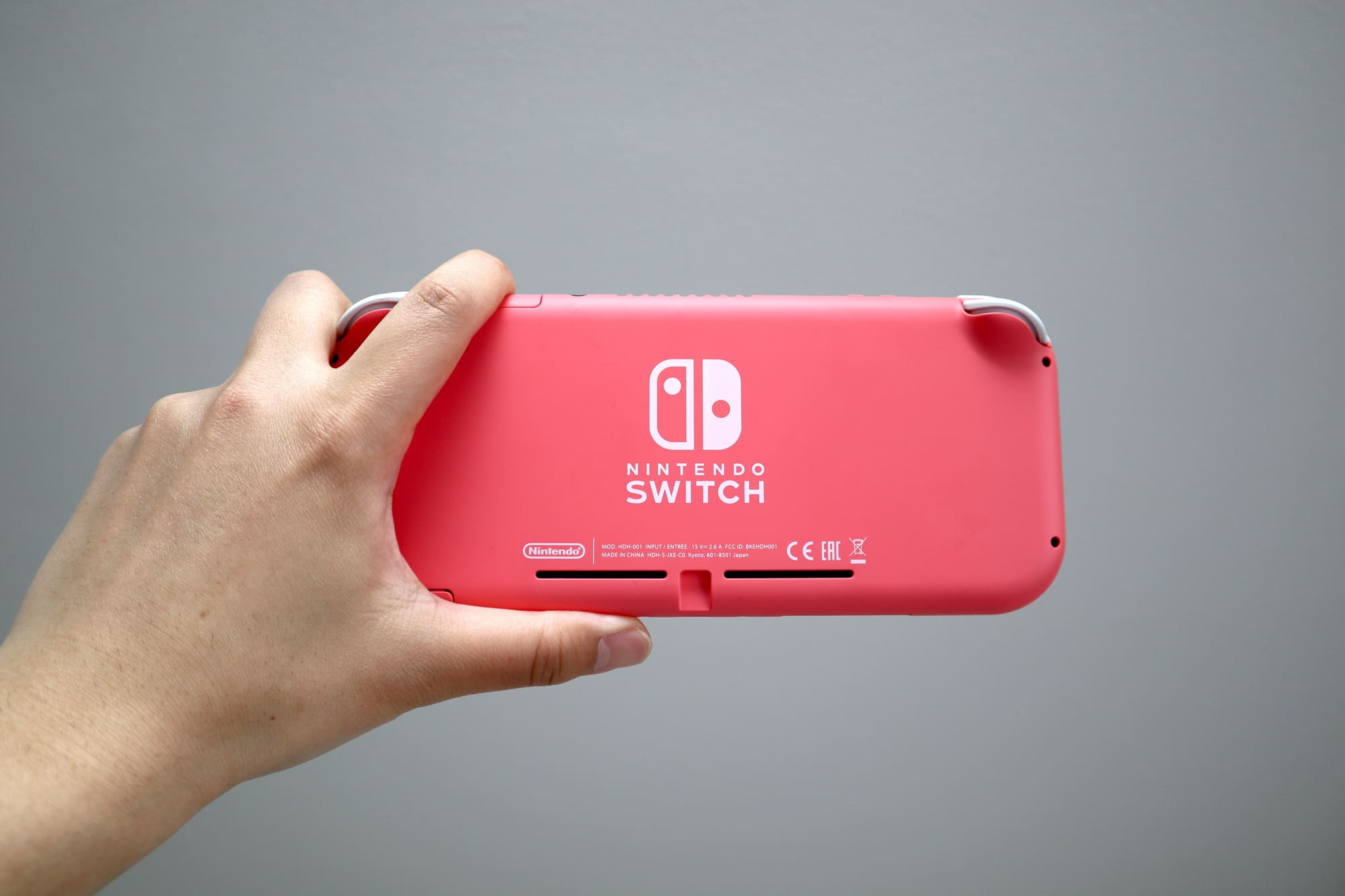 などはあり Nintendo Switch - Nintendo Switch Lite コーラルの通販