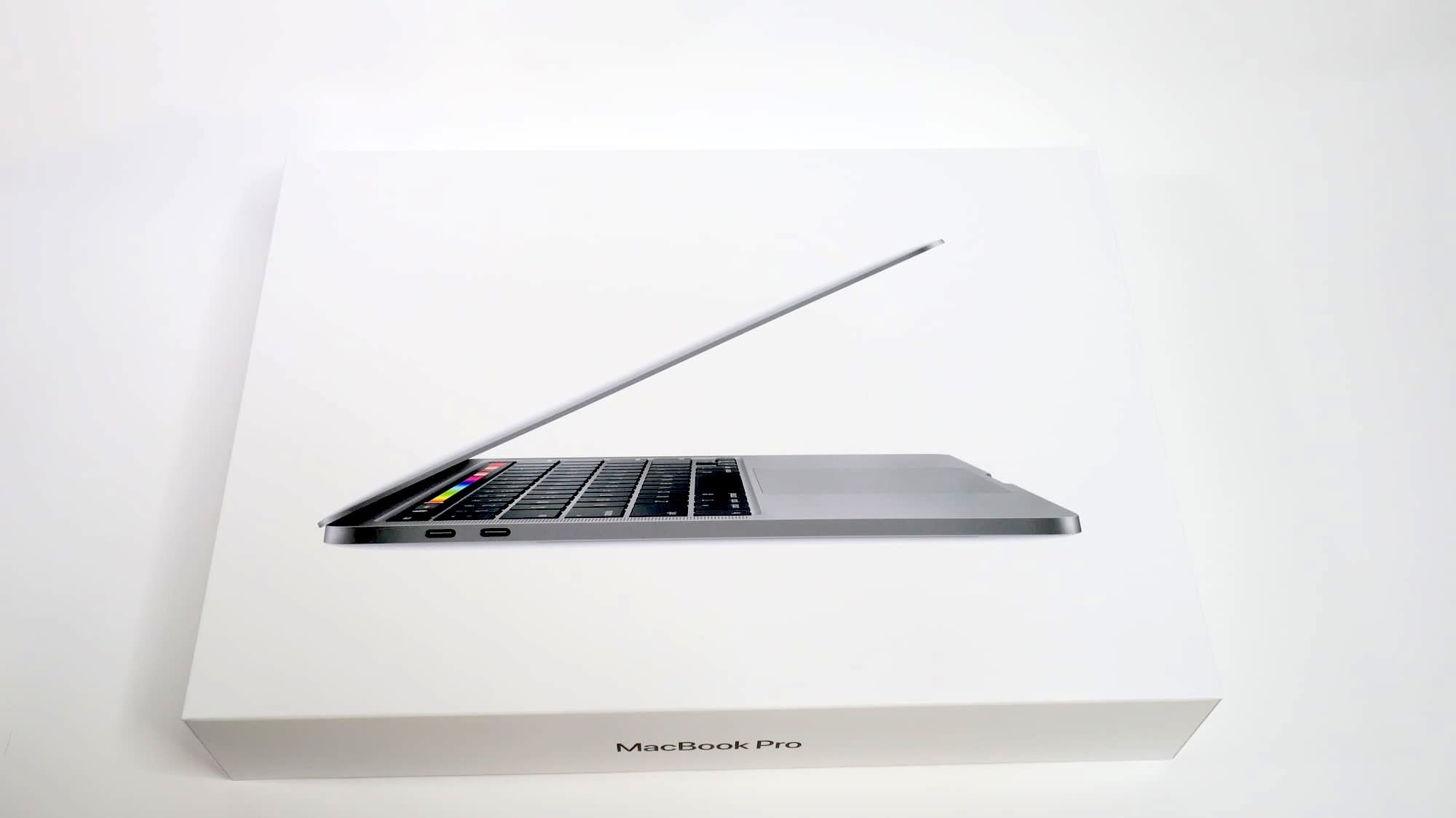 MacBook Pro 13インチ 2020年モデル シルバー pn-jambi.go.id